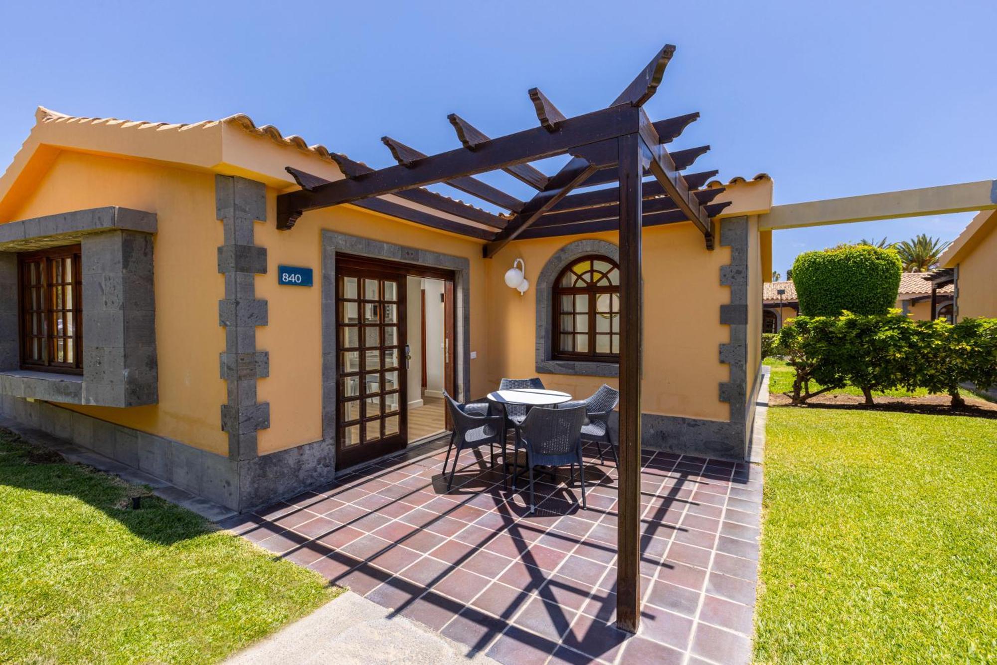 One-Bedroom Bungalow